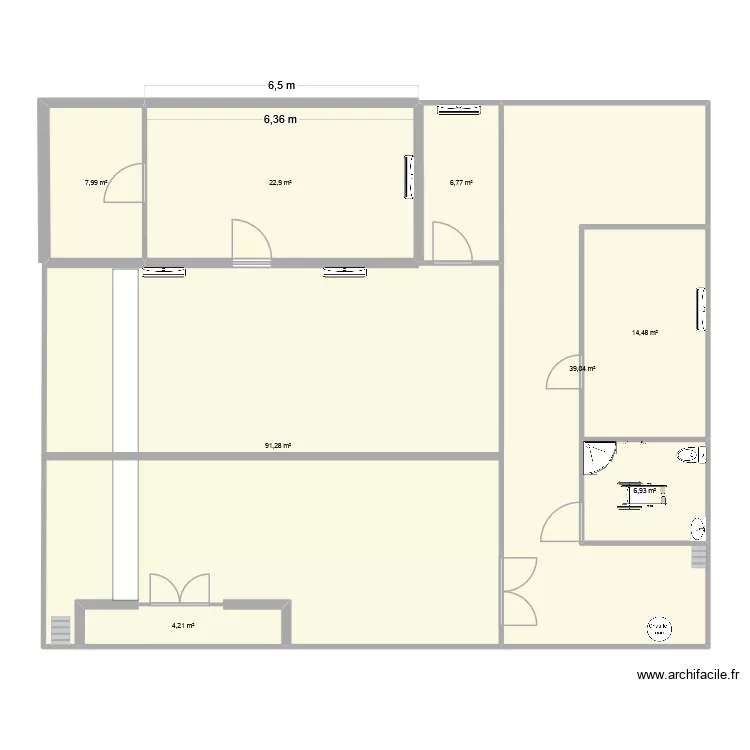 armurerie. Plan de 8  et 194 m²