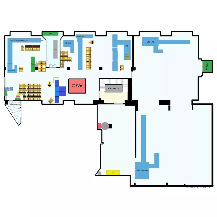 Atelier Fa&ccedil;onnage int&eacute;gral. Plan de 12  et 1083 m²