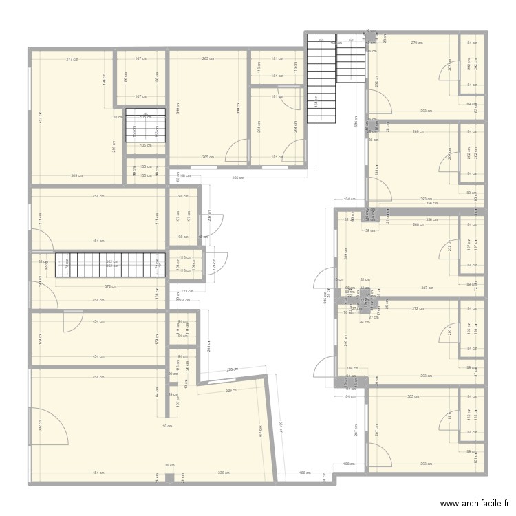 montreuil ayache RDC. Plan de 33 pièces et 211 m2