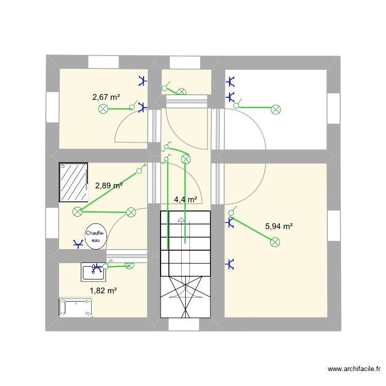 Première étage. Plan de 5 pièces et 18 m2