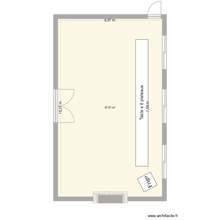 Salle Risset avec buvette. Plan de 1  et 68 m²