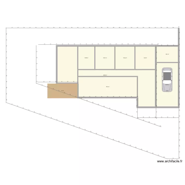plein pied. Plan de 8 Pièces et 167 m²