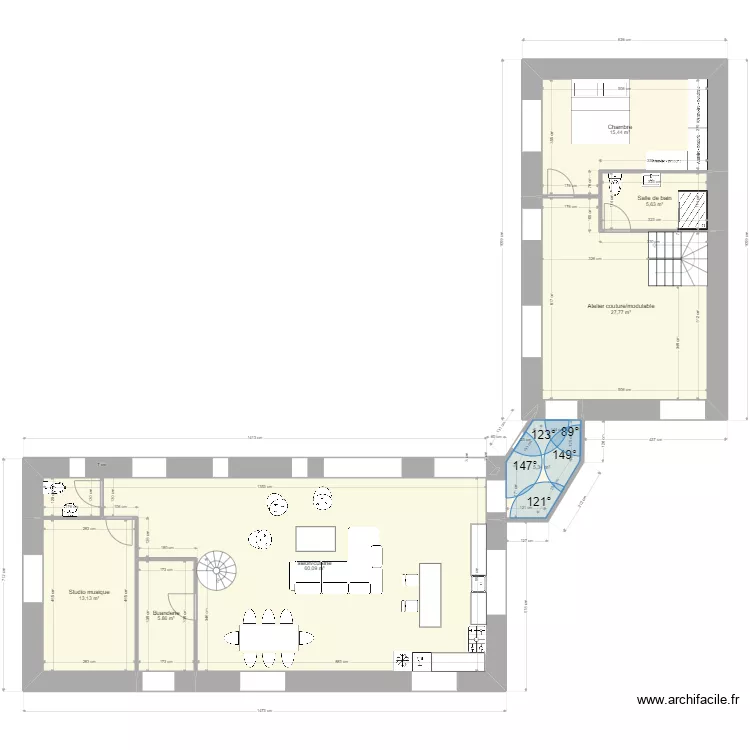 Sch&eacute;ma entr&eacute;e. Plan de 13  et 209 m²