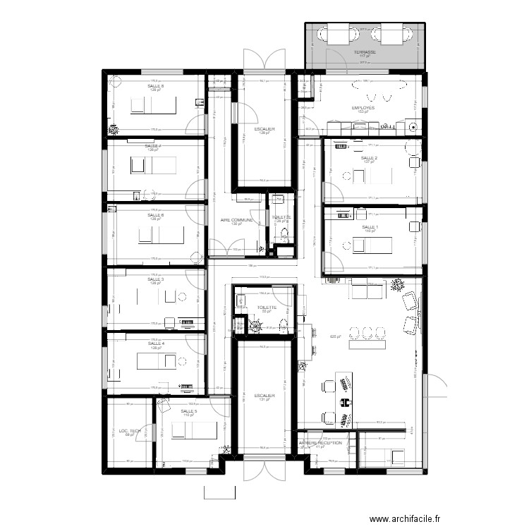 Clinique 15 mai 2024. Plan de 23 pièces et 235 m2