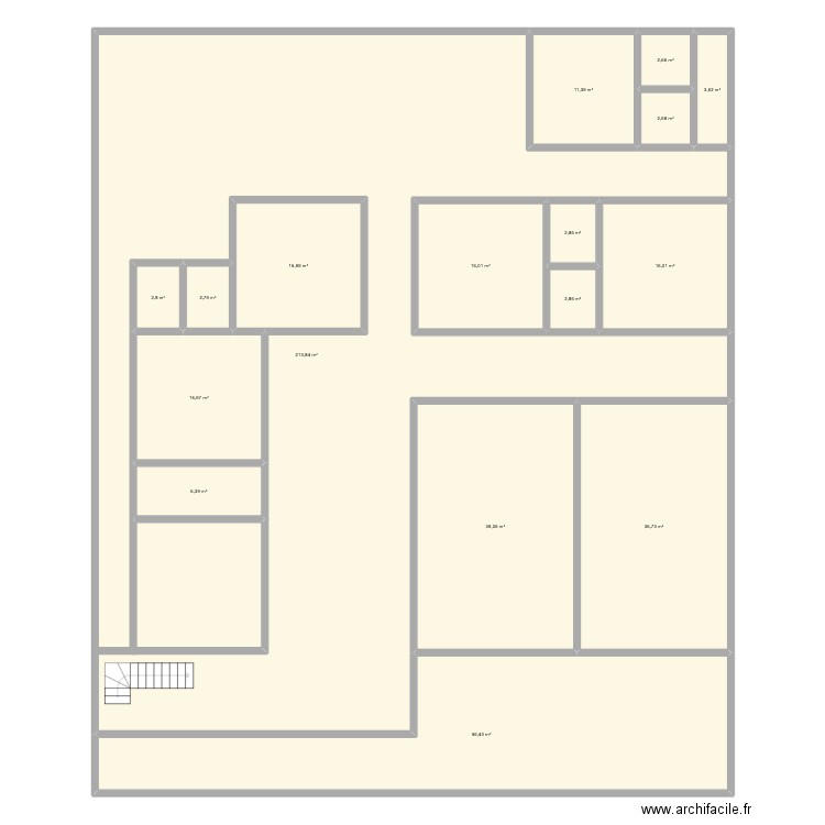 mbacke. Plan de 17 pièces et 506 m2