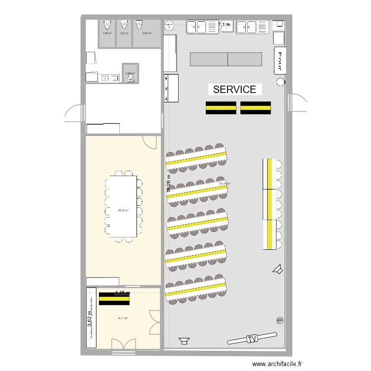 Salle de la Chapelle 4. Plan de 7 pièces et 199 m2