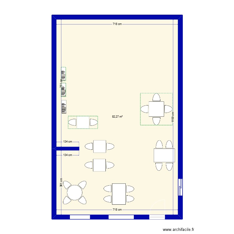 local. Plan de 1 pièce et 82 m2