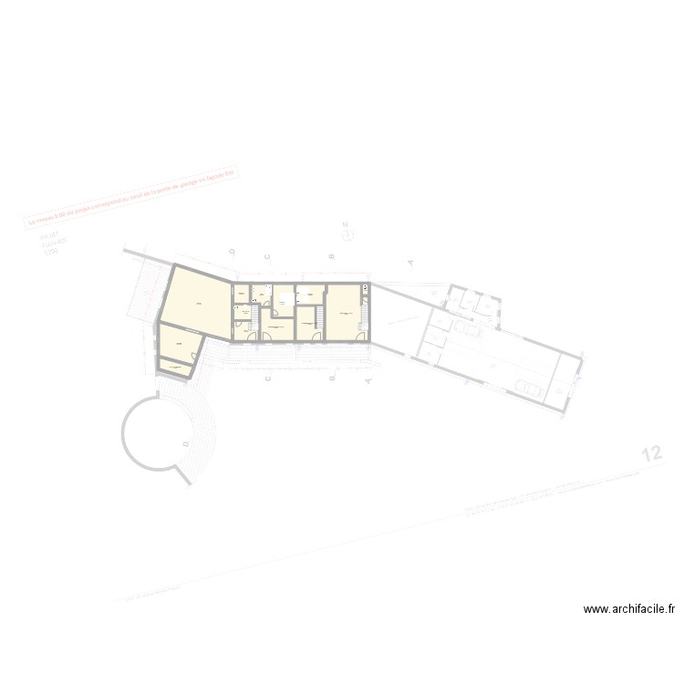 RDC. Plan de 30 pièces et 475 m2