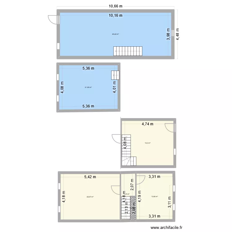 3 place st pallais. Plan de 7  et 123 m²
