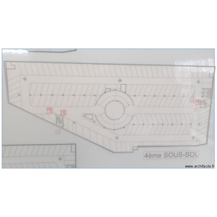 CR JULIEN. Plan de 1 pièce et -453 m2