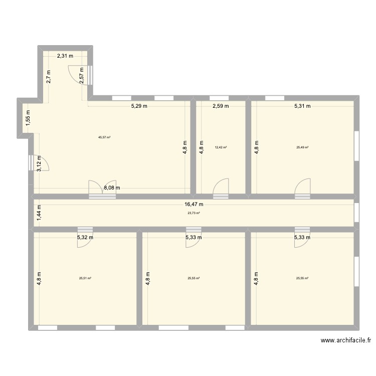 Dauphine. Plan de 7 pièces et 184 m2