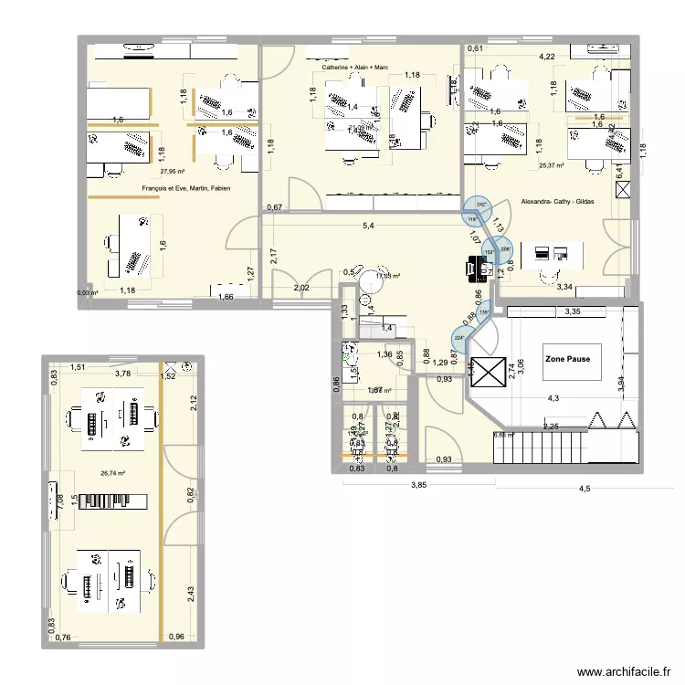 PROJET  5E- BUREAUX/WC/DEGAGEMENTS RDC. Plan de 9  et 130 m²