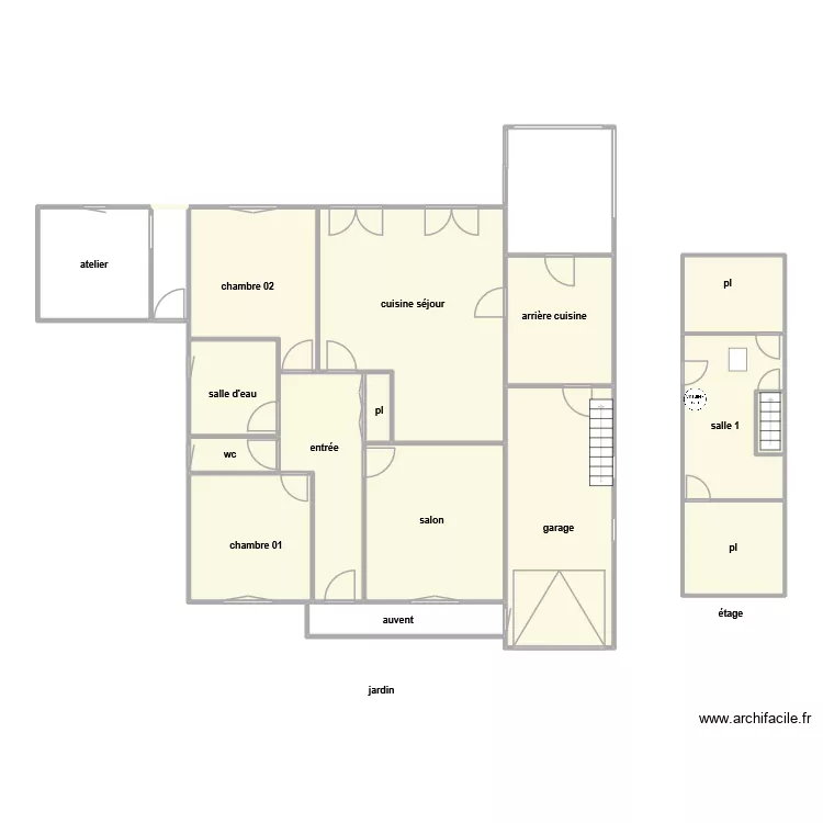 NICOLAS ami. Plan de 18  et 158 m²
