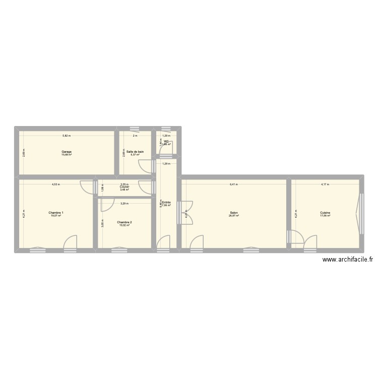 Maison. Plan de 9 pièces et 107 m2