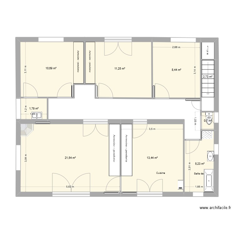 YD2HDYE. Plan de 9 pièces et 76 m2