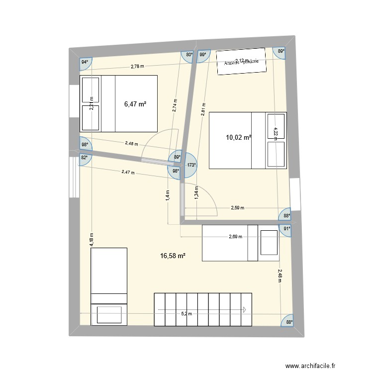 Grenier Plurien. Plan de 3 pièces et 33 m2