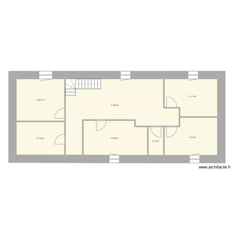 MAISON. Plan de 7 pièces et 95 m²