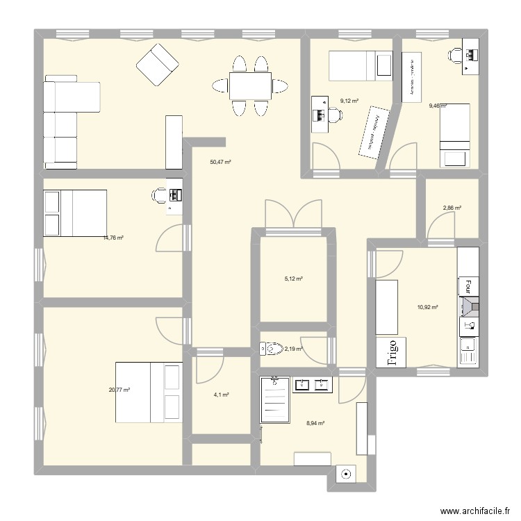 130m². Plan de 11 pièces et 139 m2
