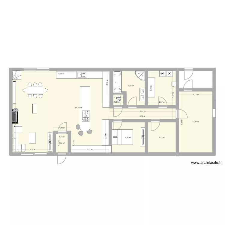 maison au attaque. Plan de 6 pièces et 124 m²