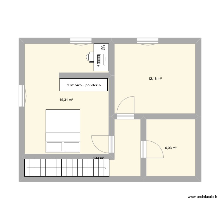 haut maison solaire. Plan de 4 pièces et 44 m2