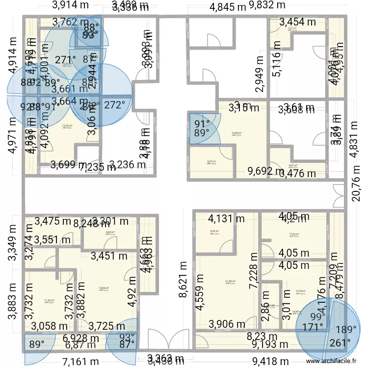 Sarah maman 🤰. Plan de 22 pièces et 202 m²