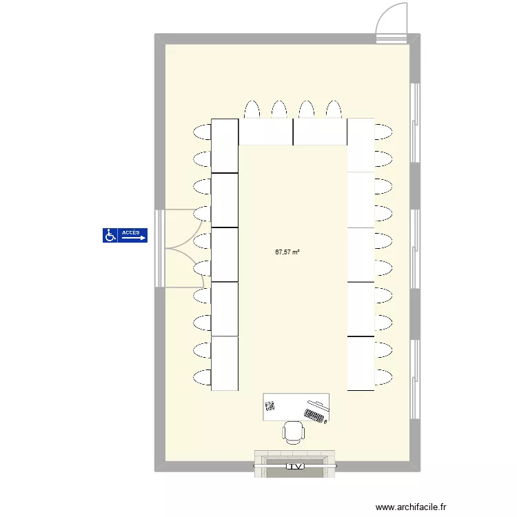 Salle Risset table en U 26 chaises. Plan de 1 et 68 m² Salle Risset table en U 26 chaises. Plan de 1 et 68 m²