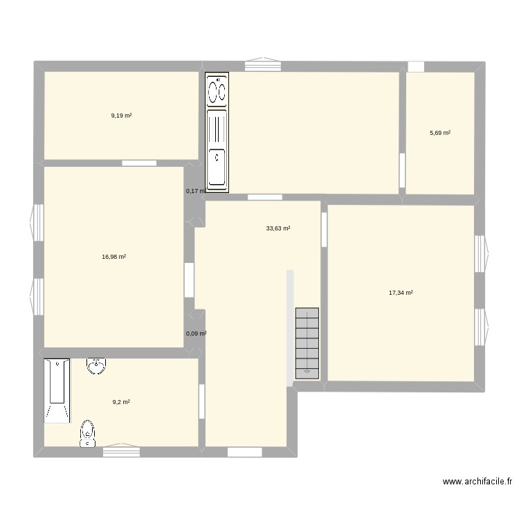 Appart Celje 1. Plan de 8 pièces et 92 m2