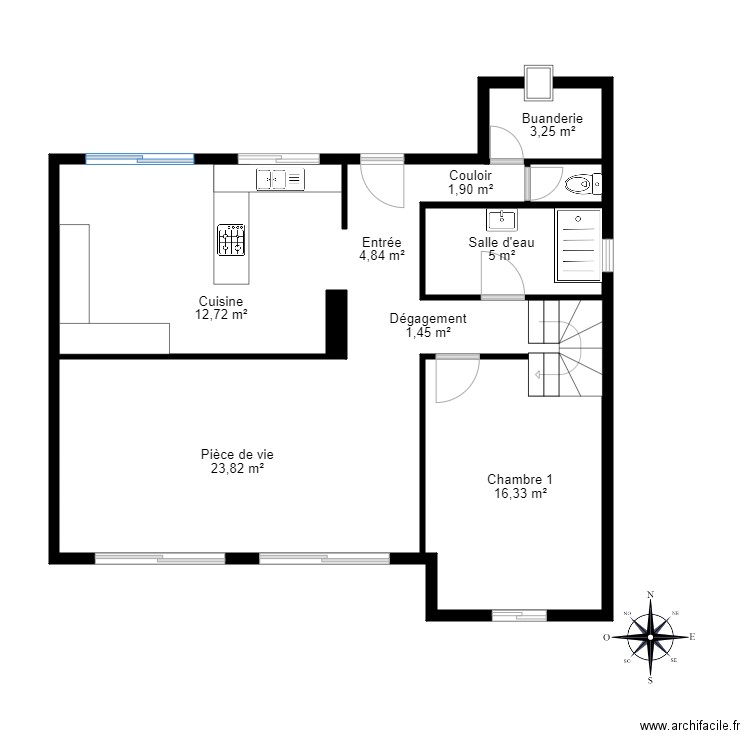 415547 MAHE. Plan de 9 pièces et 74 m2