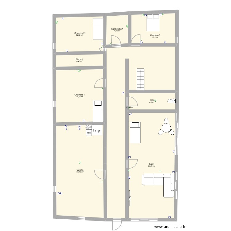 Grand mère Luca. Plan de 9 pièces et 171 m2