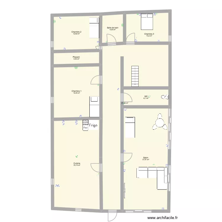 Grand m&egrave;re Luca. Plan de 