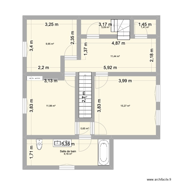 Chambre Louise. Plan de 9 pièces et 65 m2