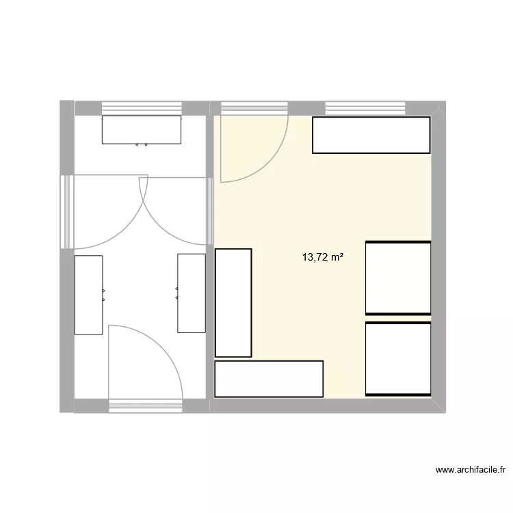 Kot. Plan de 1 Pièce et 14 m²