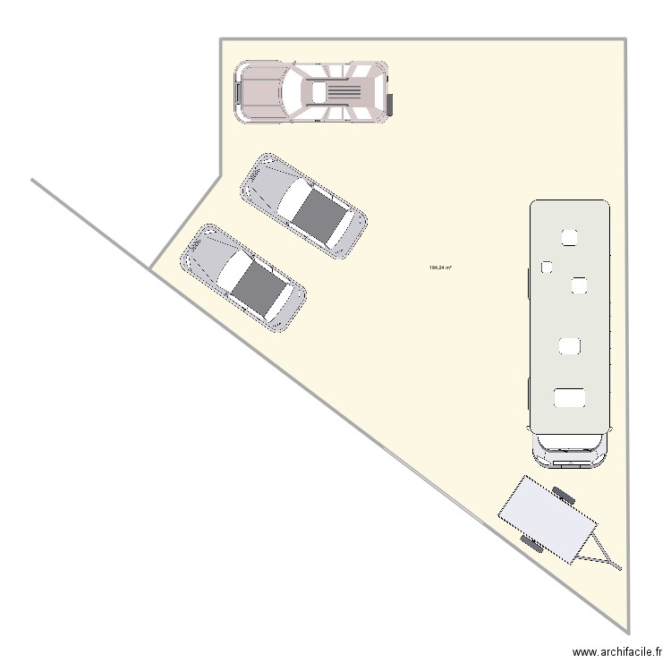 cour 2. Plan de 1 pièce et 184 m2