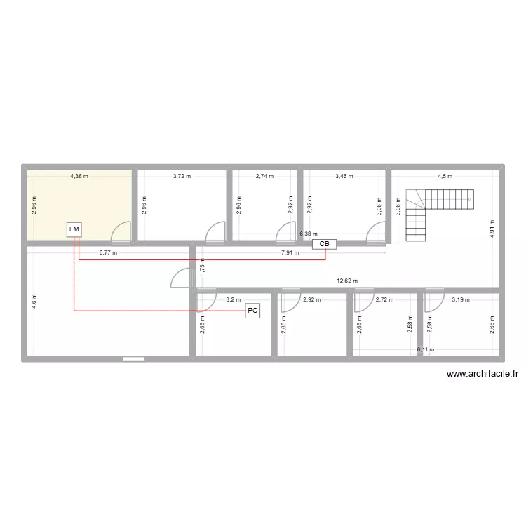 INTERPOL. Plan de 7 pièces et 142 m²