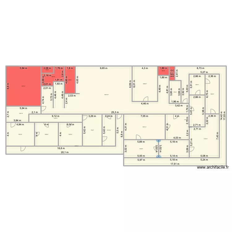 escape. Plan de 24  et 581 m²
