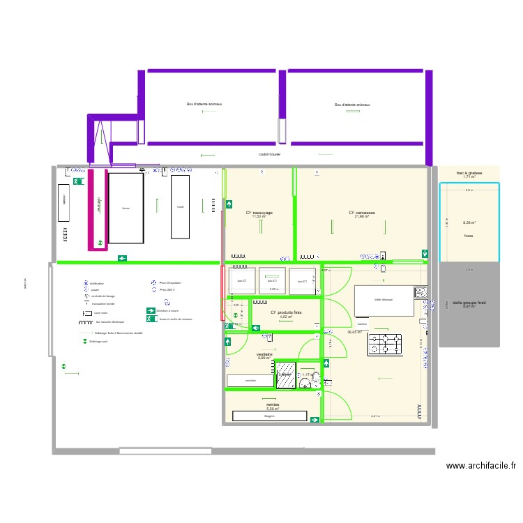 intérieur chambre froide 3 avec électricité. Plan de 11 pièces et 108 m2