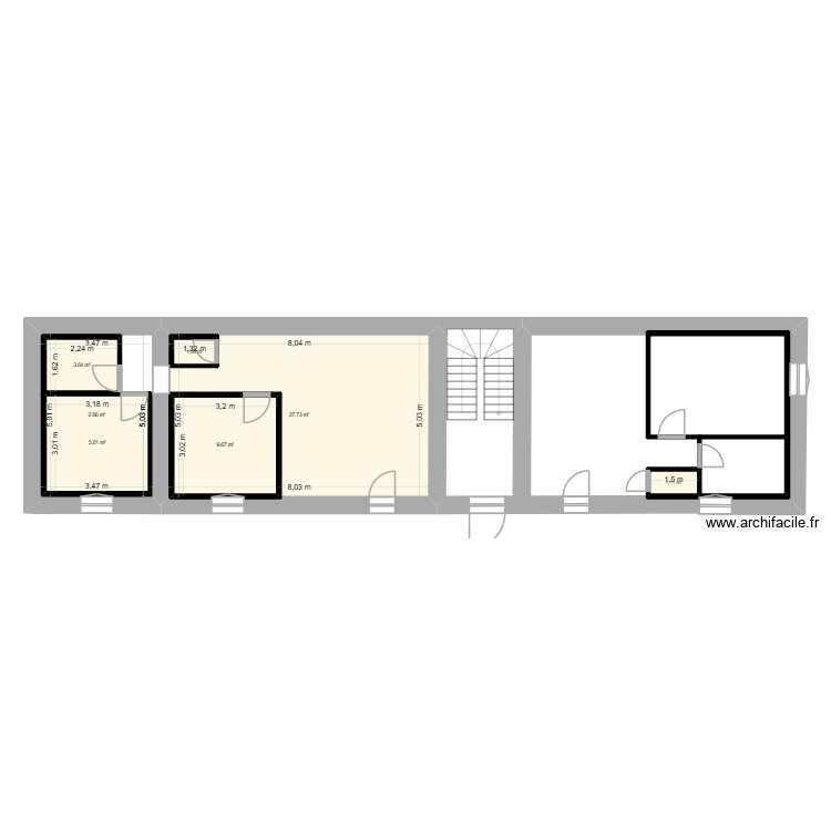 Immeuble 1er etage. Plan de 0 pièce et 0 m2