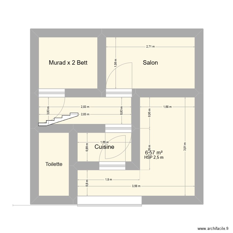 Rez-De-Chaussée. Plan de 6 pièces et 19 m2
