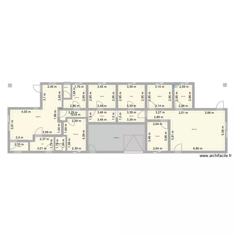 Maison. Plan de 18  et 178 m²