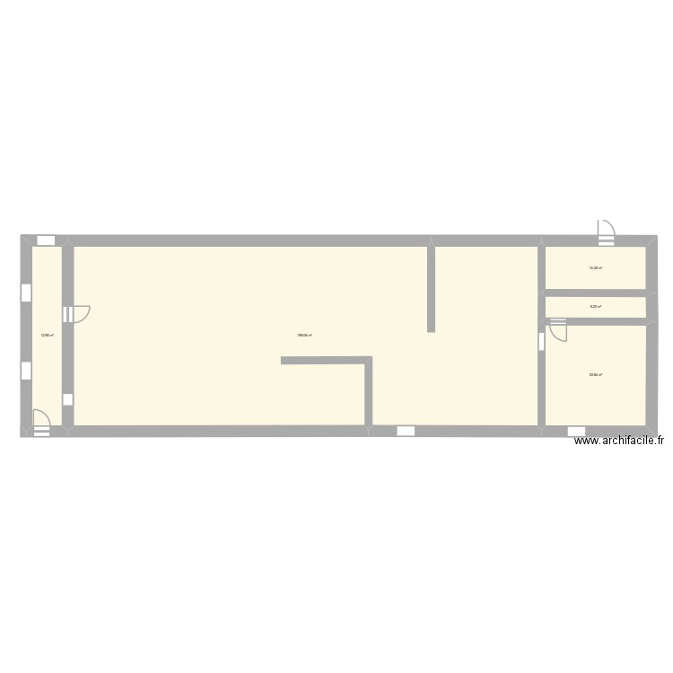 Miramas. Plan de 5 pièces et 241 m2