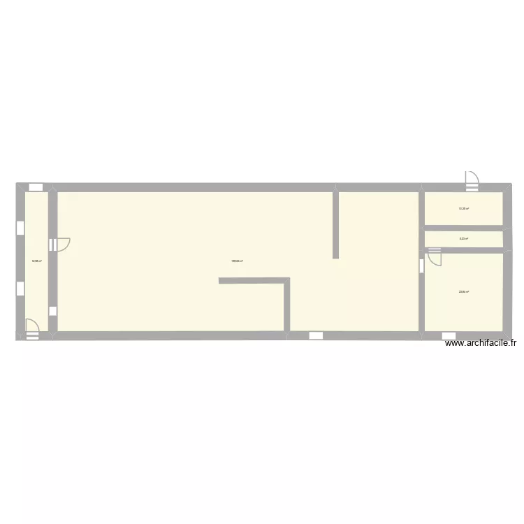 Miramas. Plan de 5 pièces et 241 m²