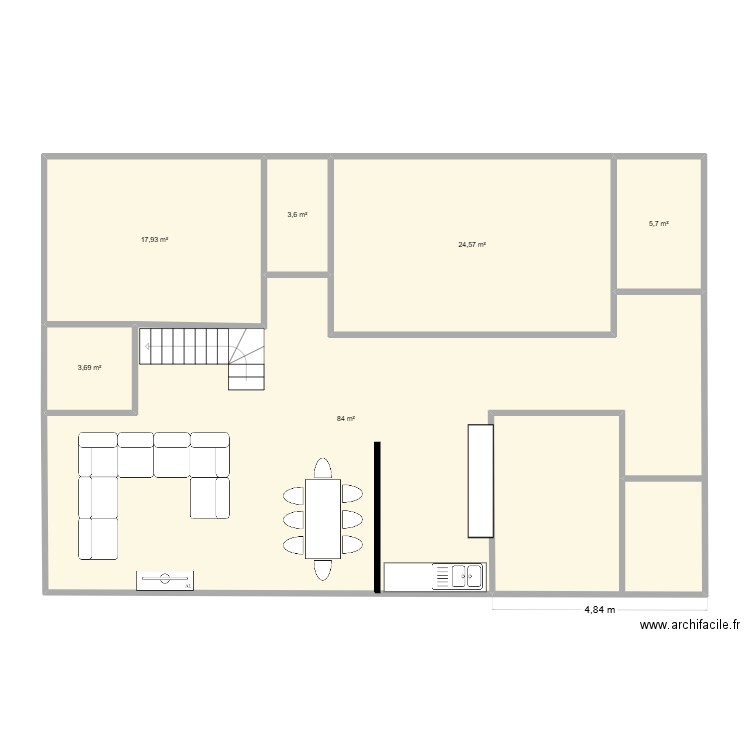 RDC. Plan de 6 pièces et 139 m2