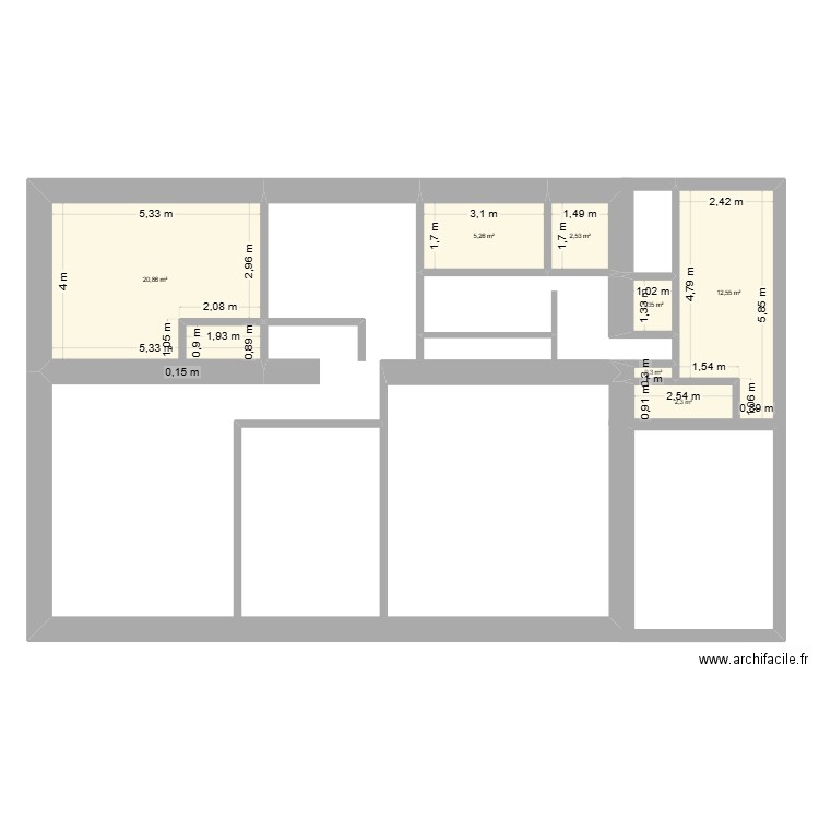 1 1 1. Plan de 7 pièces et 45 m2