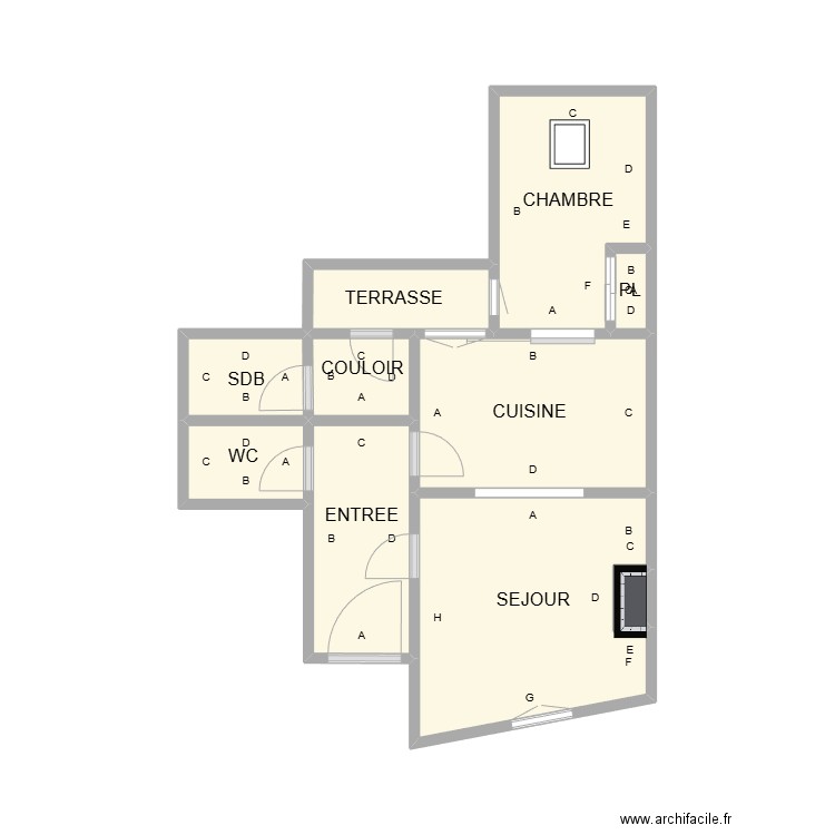 PLAN RDC UCHAUD COUSIN. Plan de 10 pièces et 21 m2