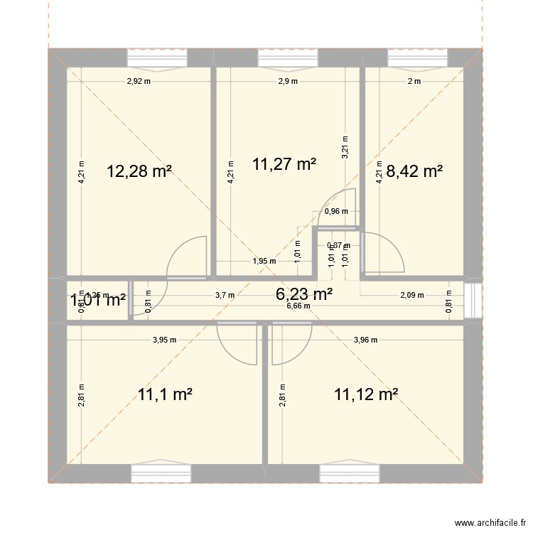 Erasme_v3. Plan de 8 pièces et 125 m2