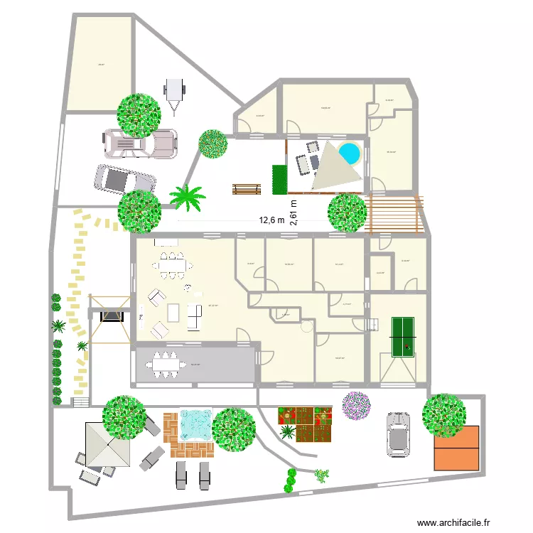 Argeles projet. Plan de 16  et 252 m²