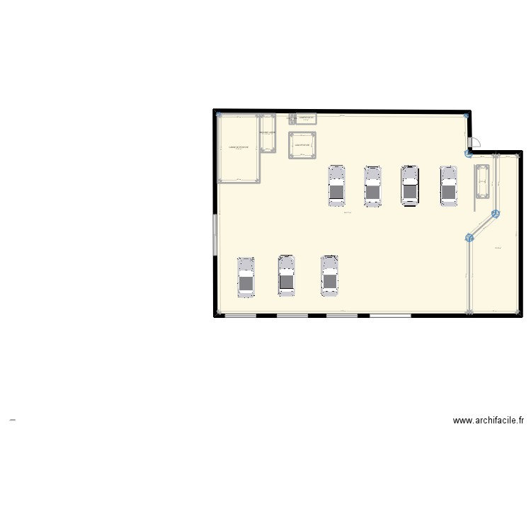 GARAGE. Plan de 8 pièces et 613 m2