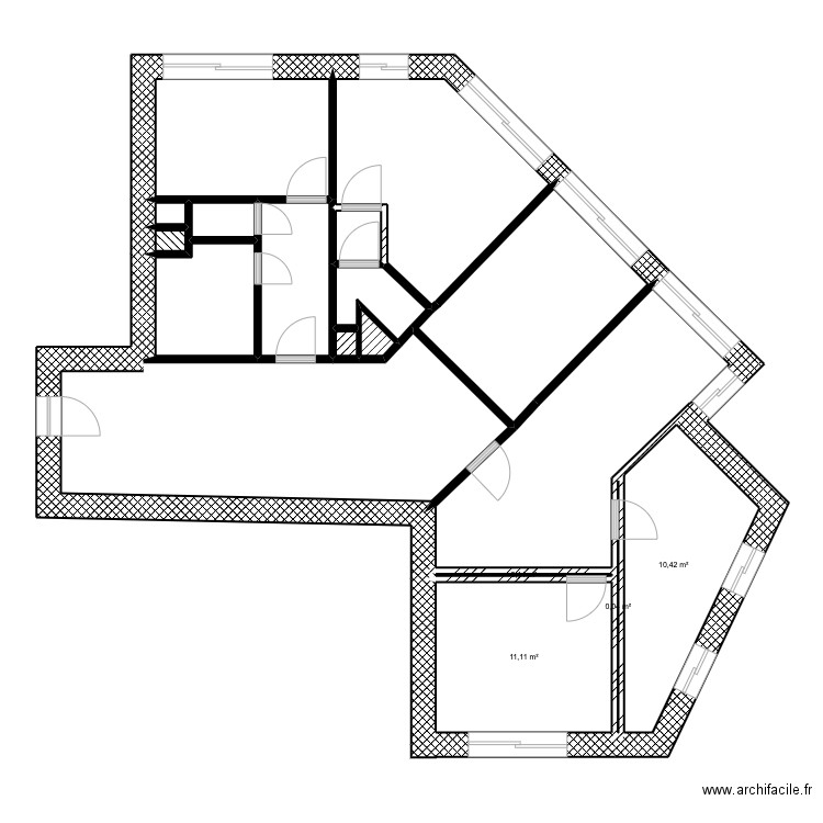 bezon. Plan de 18 pièces et 107 m2