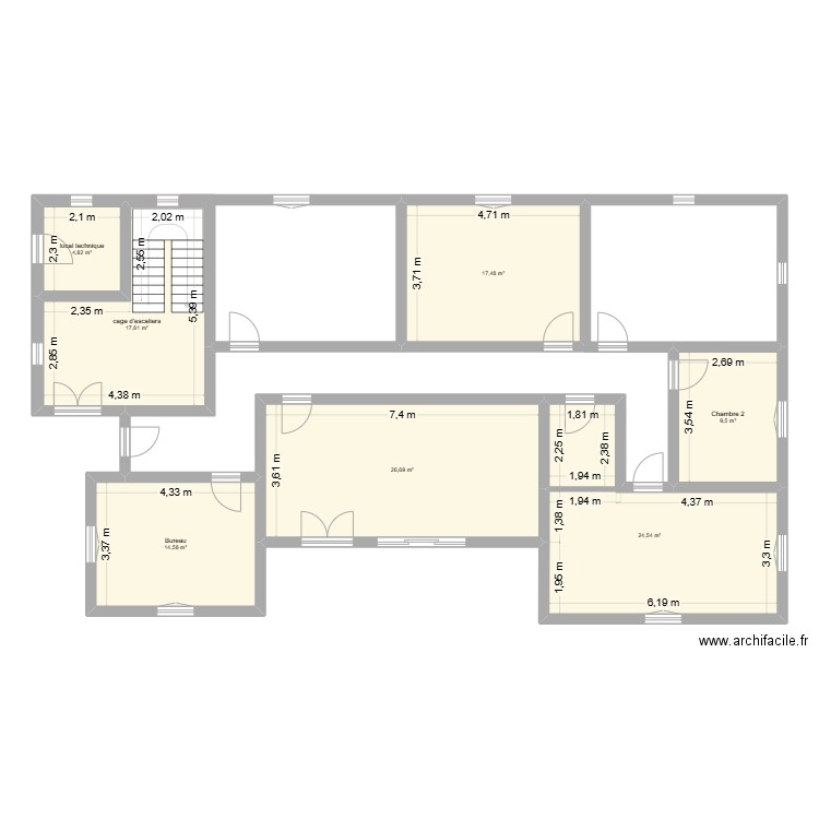 Vila MADI. Plan de 7 pièces et 115 m2