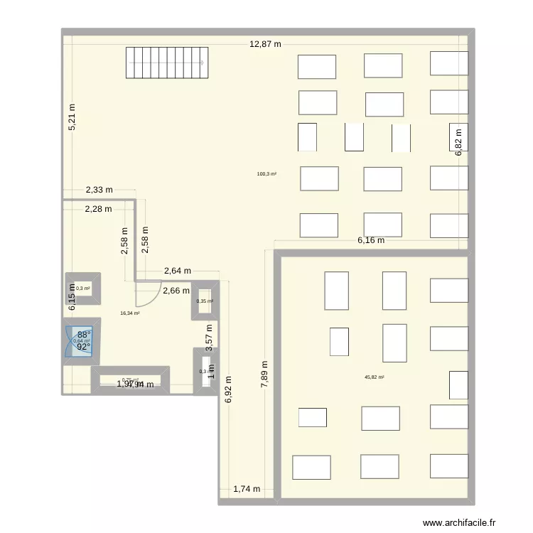 resto. Plan de 8 pièces et 172 m²